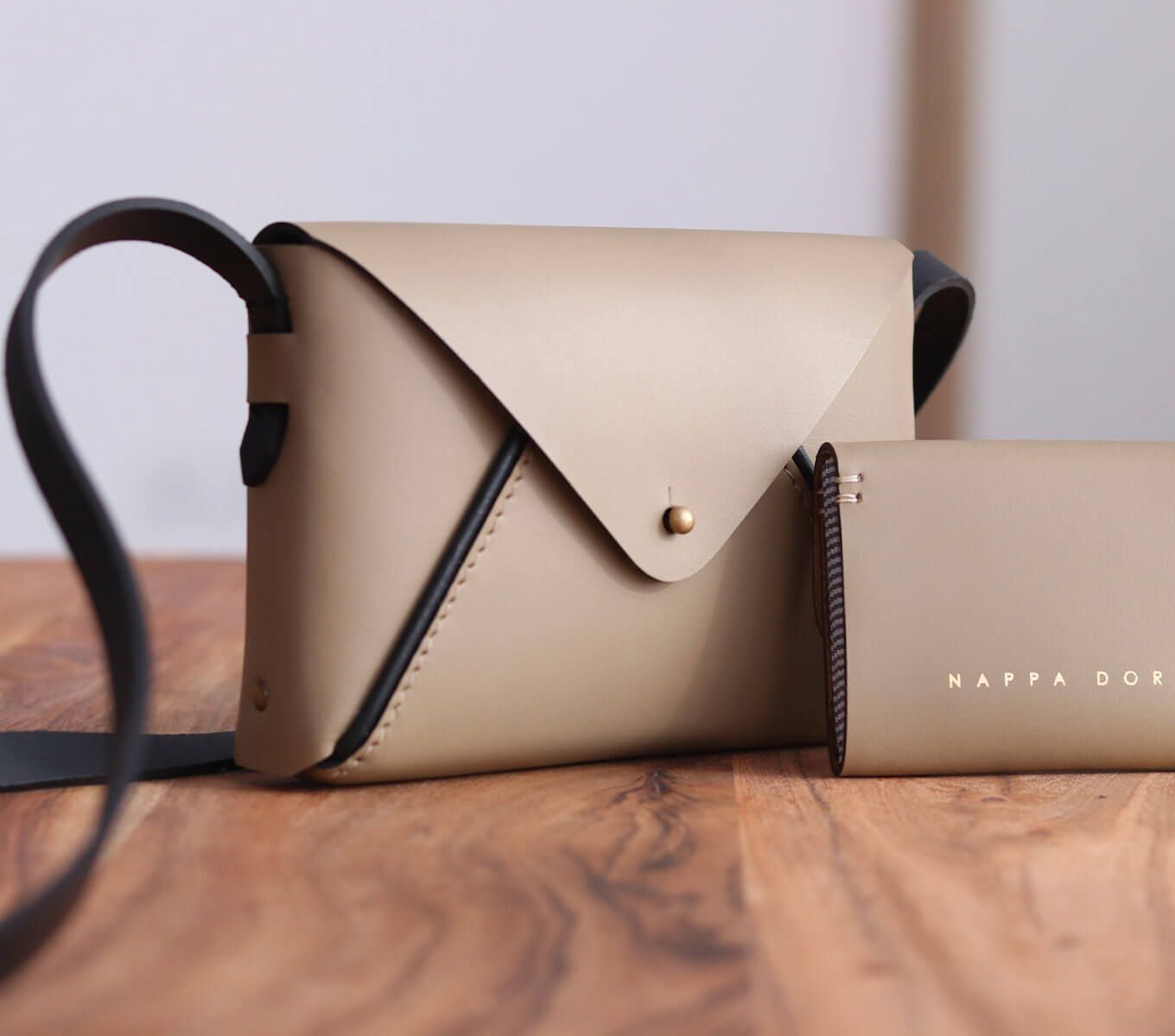 Envelope Sling Bag - Stylish Crossbody Purse for Women & Men - Perfect for Travel, Work & Everyday Use