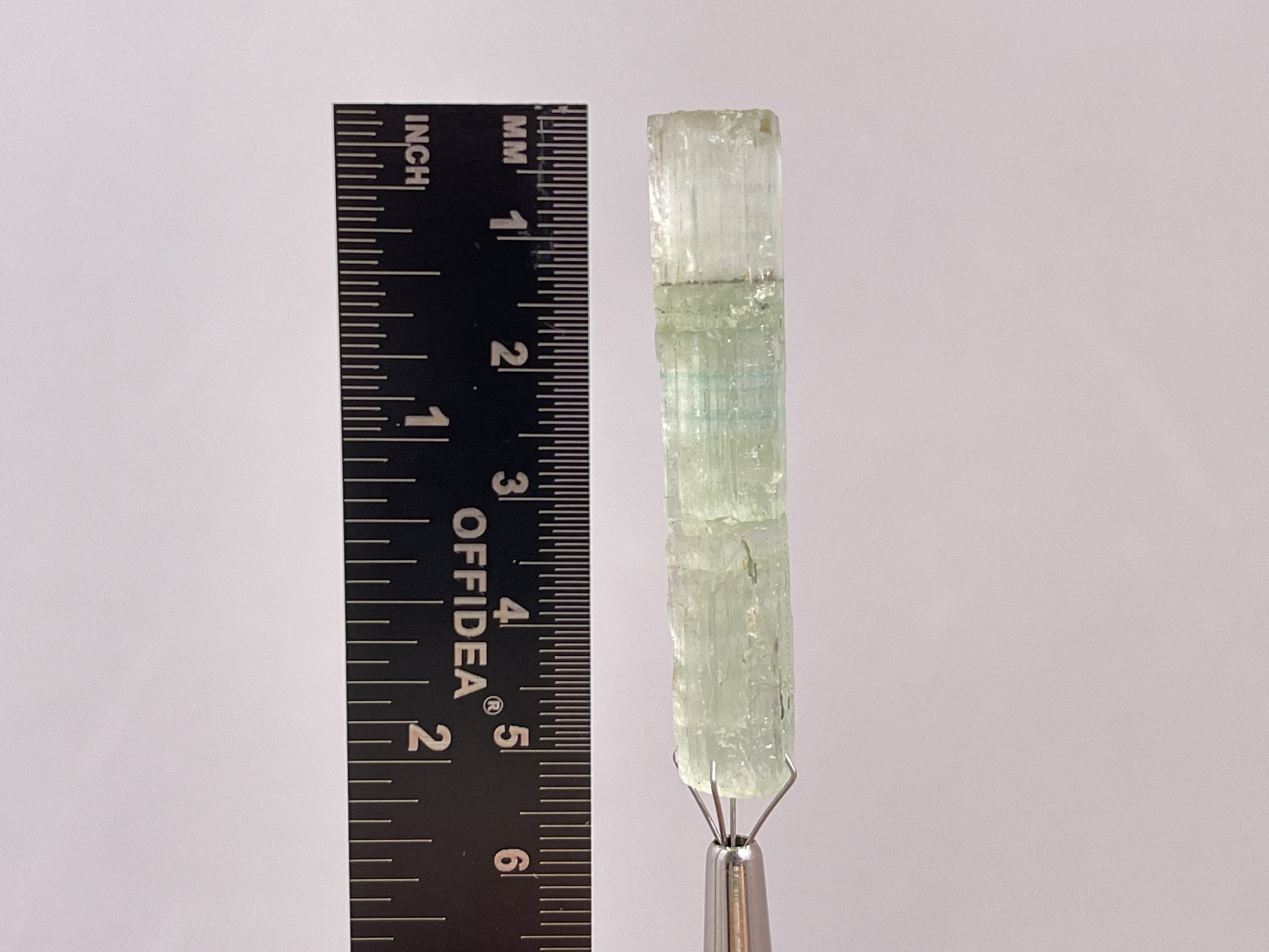 BERYL Raw Crystal Point - Natural Gemstone for Jewelry Making, Healing Crystals & Meditation - Perfect for DIY Crafts, Energy Healing & Spiritual Practices