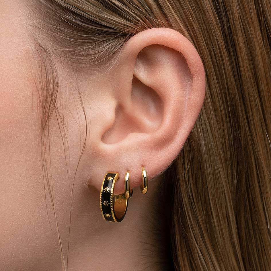 VYVIAN Tiny Stars Black Enamel Hoop Earrings - Gold Plated Dainty Jewelry for Women, Girls | Perfect for Everyday Wear, Date Night & Gift Giving