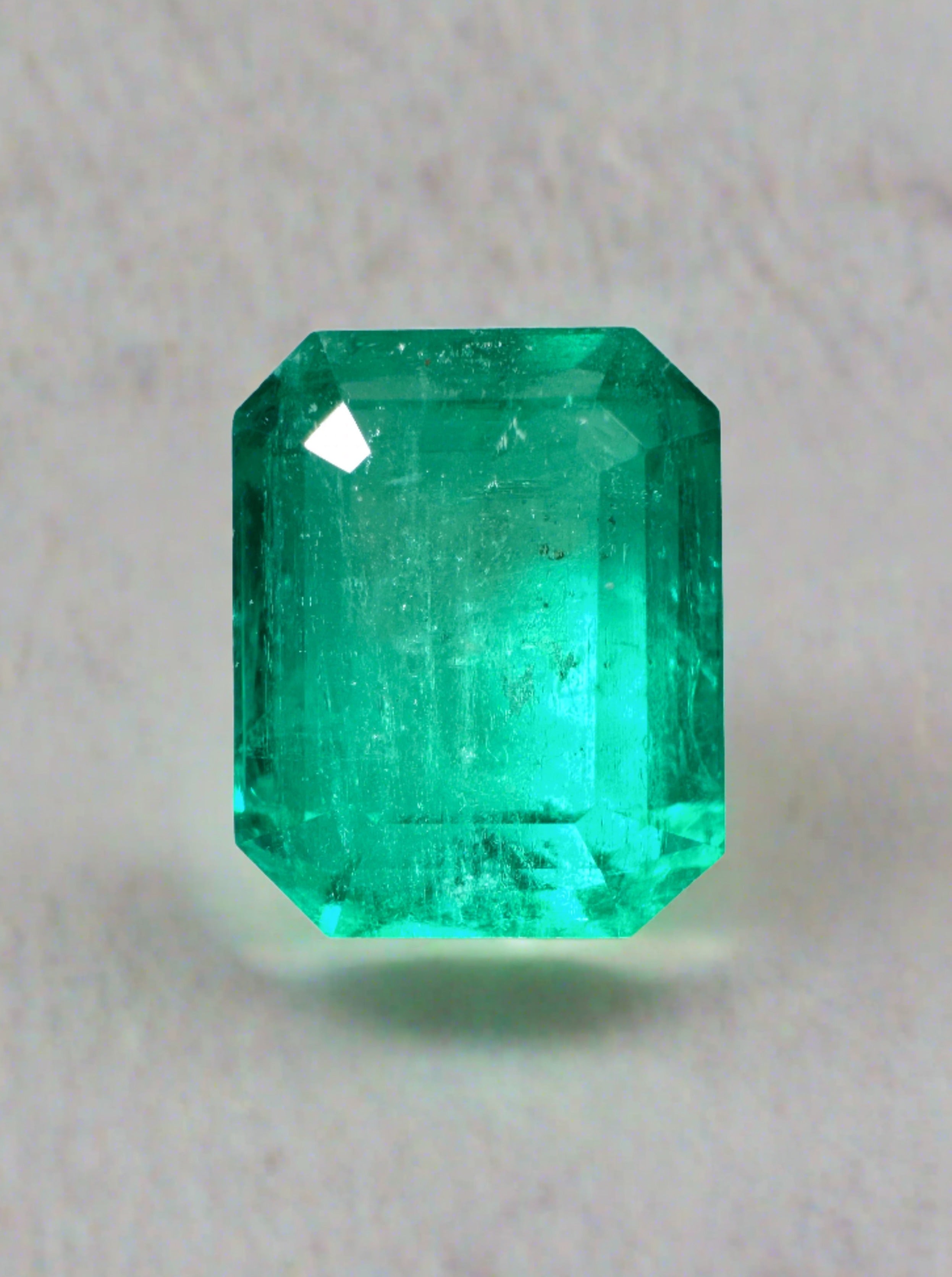 5.11 Carat 10x8mm Natural Colombian Emerald Loose Gemstone - Emerald Cut for Jewelry Making, Engagement Rings & Luxury Gifts