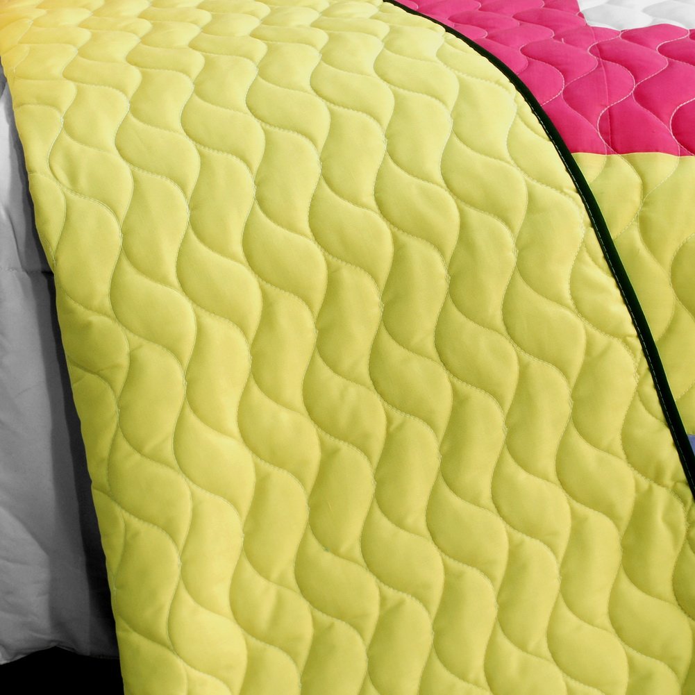 Charming Perfume Scented 3-Piece Vermicelli-Quilted Patchwork Bedding Set - Full/Queen Size Comforter Set for Cozy Bedroom Decor