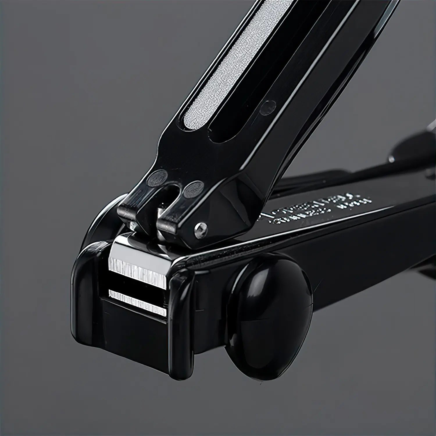 Premium Stainless Steel Nail Clippers with Magnifier - Deep Cut Prevention for Safe & Precise Trimming - Ideal for Seniors, Travel & Home Grooming Kit