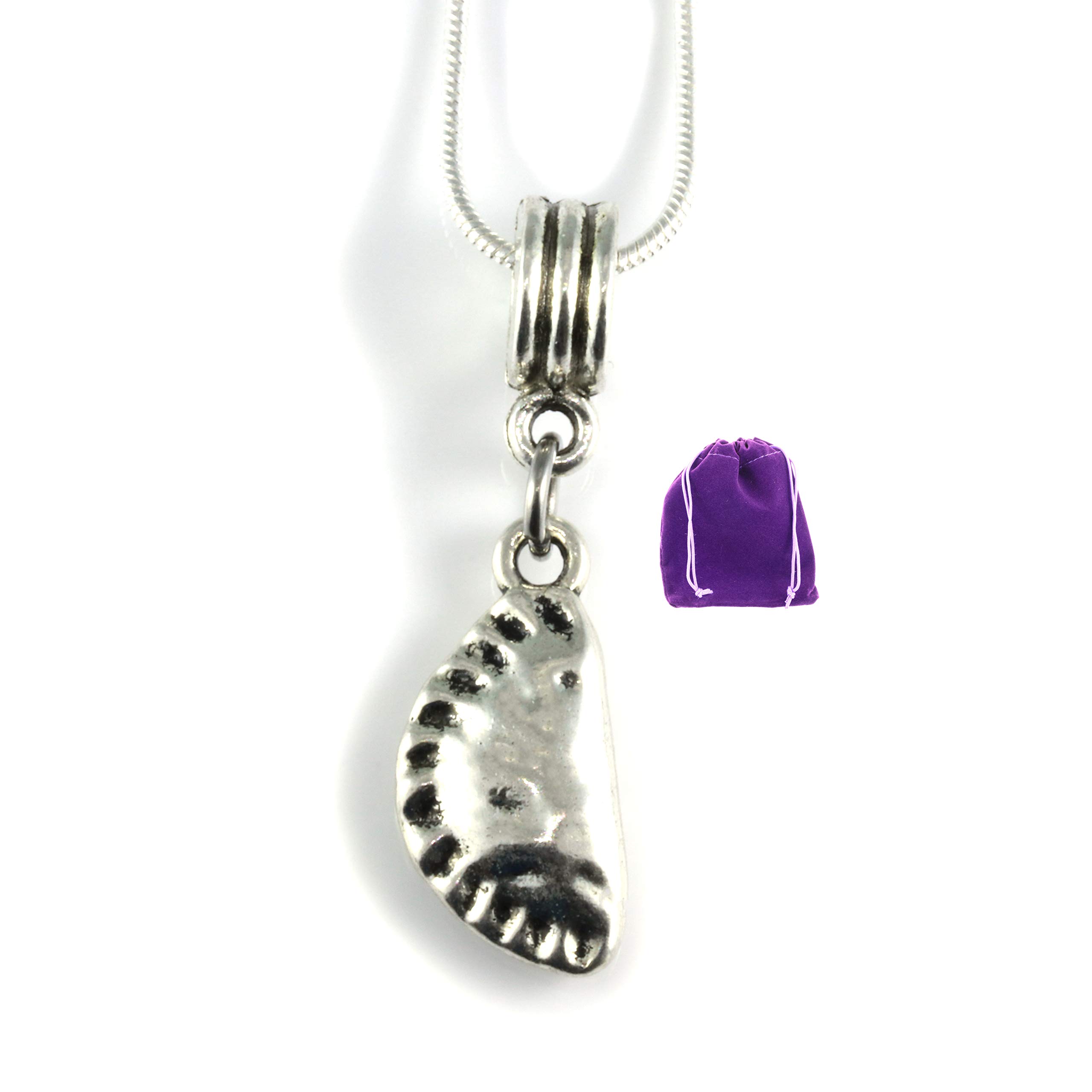 Pierogi or Empanadas Necklace - Unique Dumpling Shaped Food Jewelry - Perfect Gift for Pierogi Makers & Dumpling Lovers - Great for Polish Cuisine Enthusiasts & Pasta Making Accessories - Ideal for Cooking, Gifting, and Food-Themed Fashion