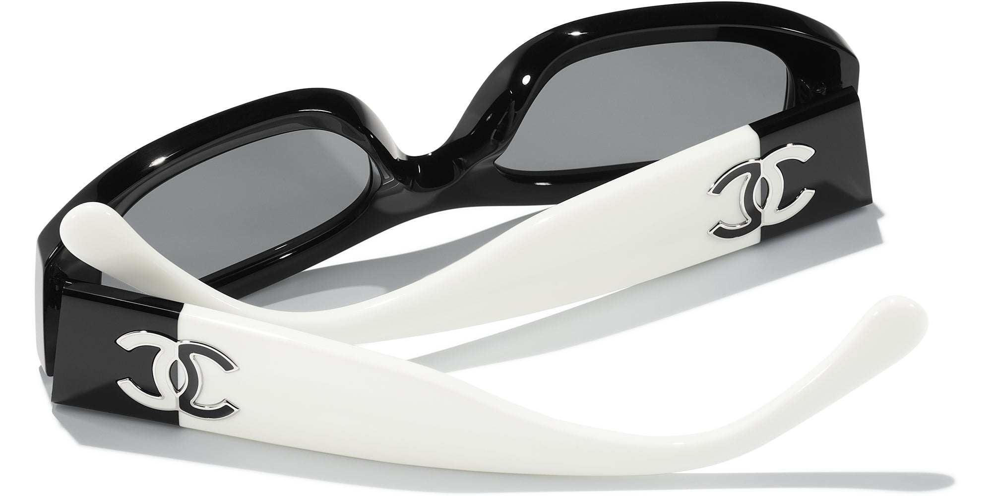 Chanel 5525 Sunglasses - Luxury Designer Shades for Women - UV Protection & Stylish Fashion Accessory - Perfect for Beach, Driving & Outdoor Activities