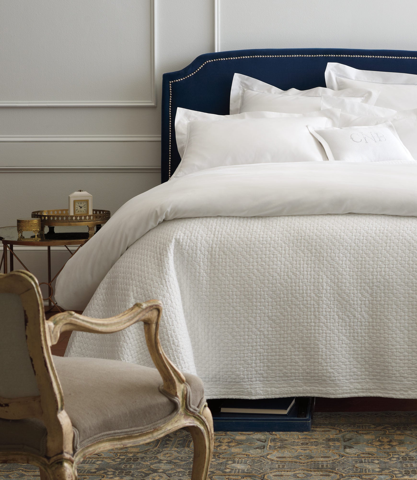 Juliet Matelassé Coverlet - Luxury Quilted Bedspread for Queen & King Size Beds - Perfect for Master Bedroom, Guest Room & Hotel Decor