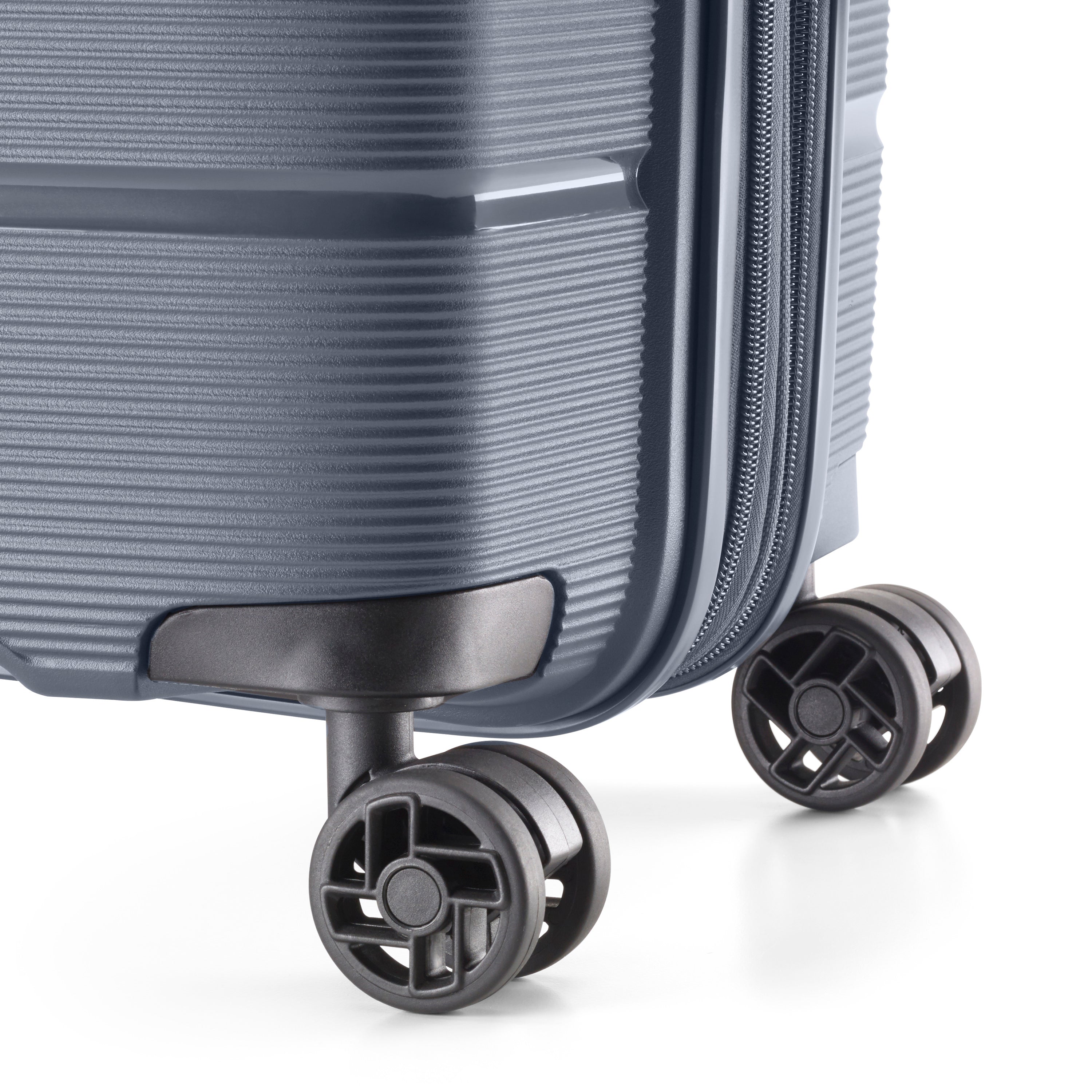 American Tourister Linex Spinner 3-Piece Luggage Set - Lightweight Expandable Suitcase with 360° Wheels for Travel, Business Trips & Family Vacations