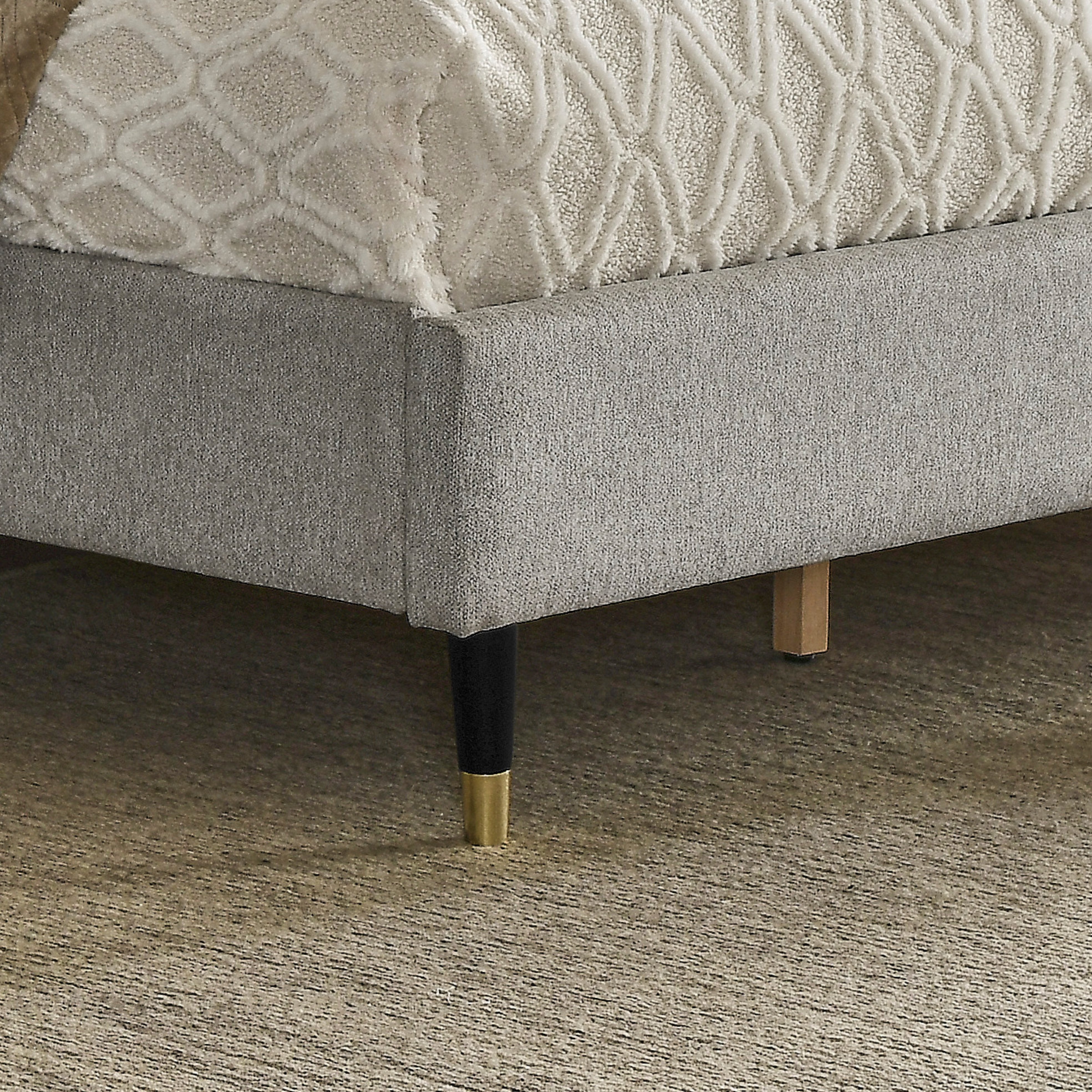 Roundhill Furniture Rozitta Upholstered Wingback Platform Bed Frame - Queen Size Upholstered Bed with Button Tufted Headboard for Bedroom, Modern Luxury Bed Frame with Sturdy Wooden Slat Support (Perfect for Master Bedroom, Guest Room or Apartment)