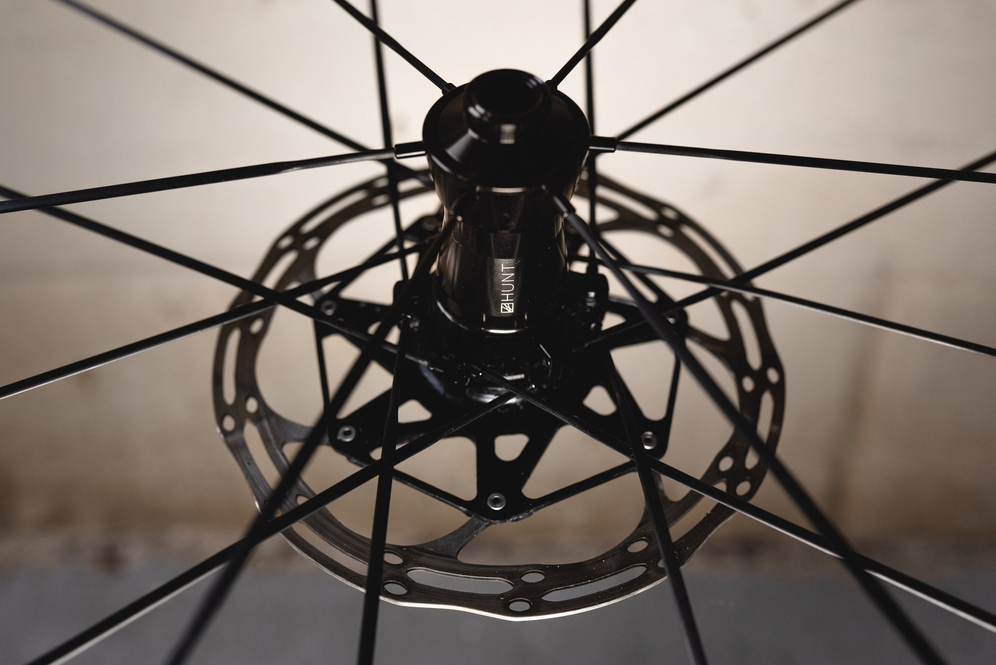 RE:NEW HUNT 4454 UD Carbon Spoke Disc Wheelset - Lightweight Carbon Fiber Road Bike Wheels for Cycling & Racing - Perfect for Mountain Biking, Road Cycling & Competitive Events