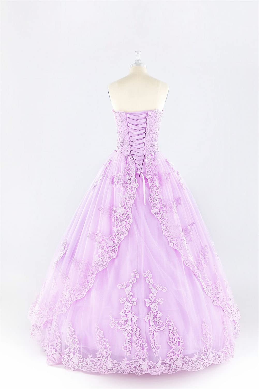 Elegant Women's Lace Applique Quinceañera Dress - Sweetheart Neckline Prom Ball Gown for Formal Dances, Weddings & Special Occasions