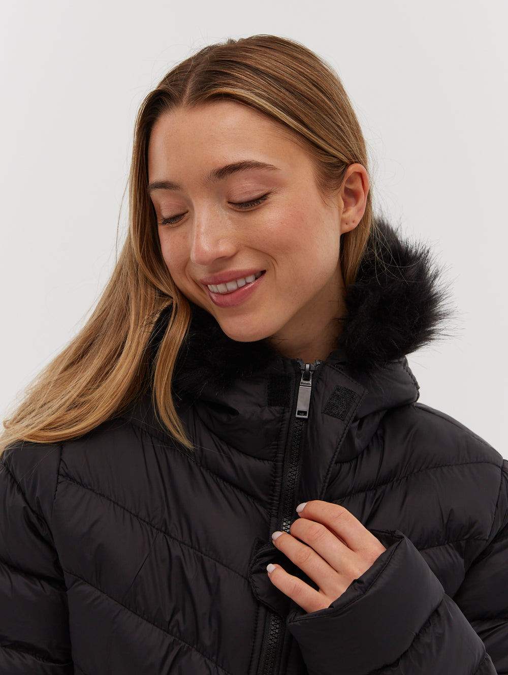 Stylish Inken Hooded Puffer Jacket for Women - Winter Warm Quilted Coat with Detachable Hood - Perfect for Outdoor Activities, Skiing & Cold Weather Fashion