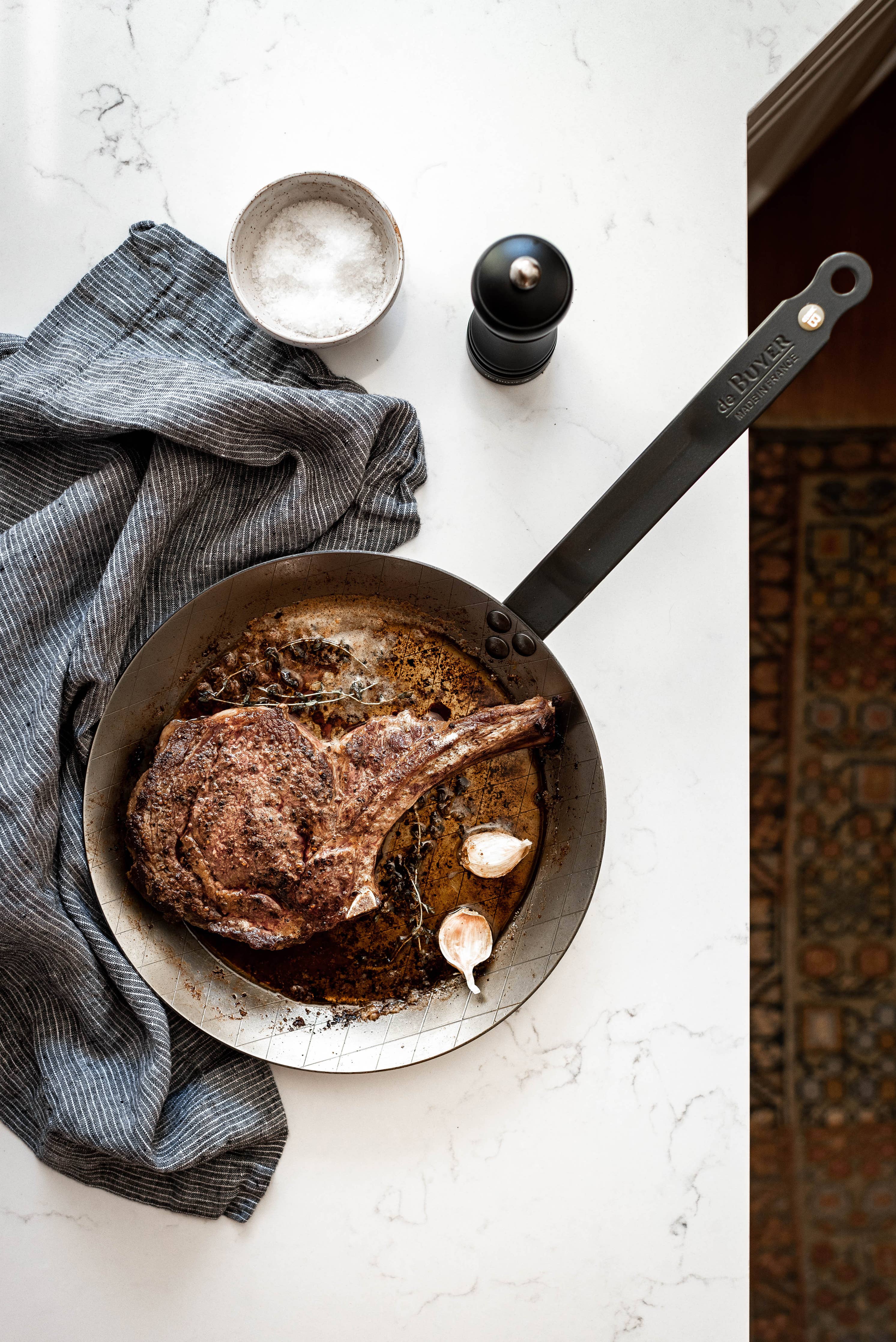 De Buyer Mineral B Element 11-Inch French Carbon Steel Frying Pan - Professional Grade Skillet for Searing, Sautéing & Perfect Steaks (Ideal for Home Chefs & Restaurant Use)