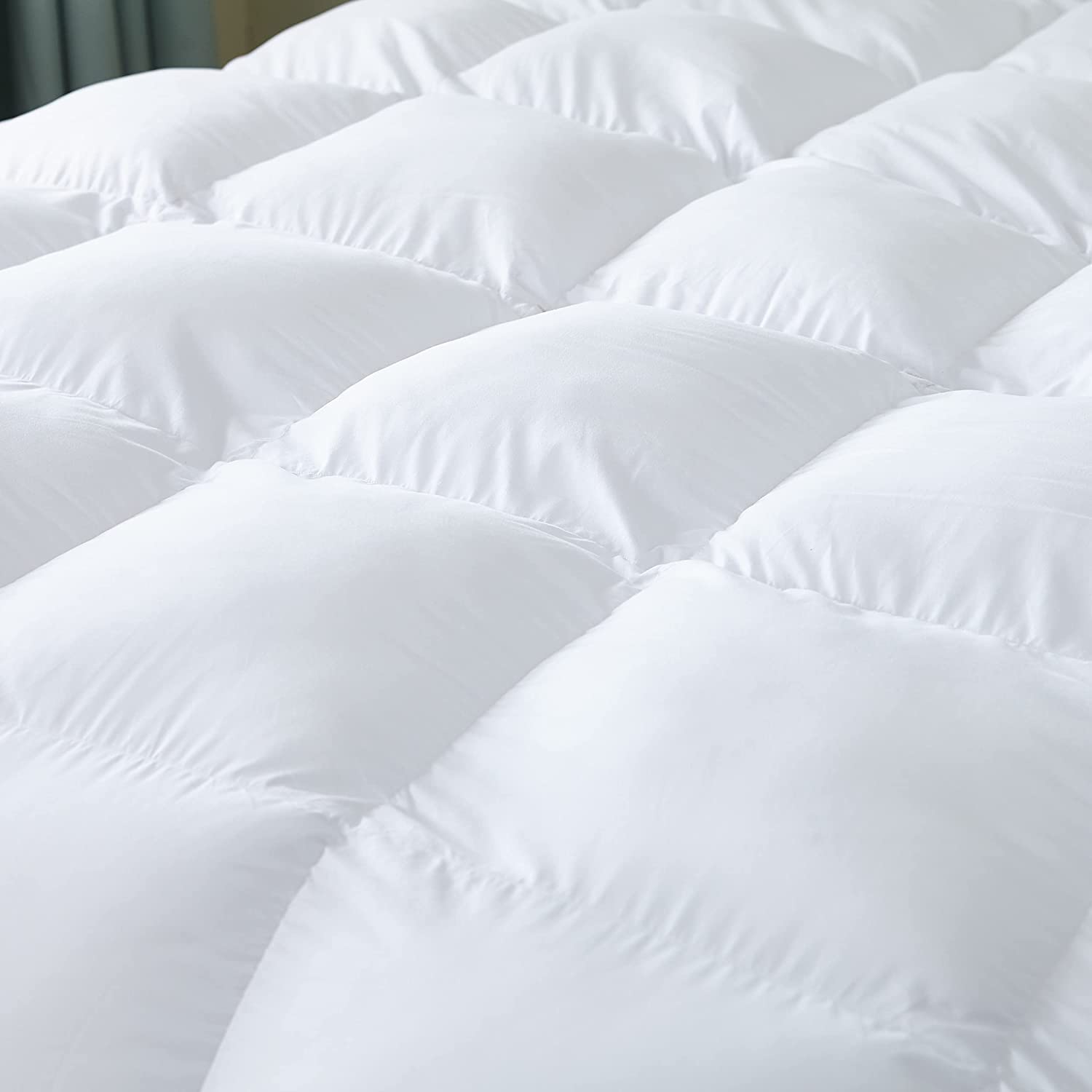 PERLARARA Auril 720 Spring Lightweight King Size Goose Feather Duvet - 100% Down Filling, 260 x 240 cm, All Season Comfort for Bedroom - Perfect for Spring & Summer Nights, Luxury Hotel Style Bedding