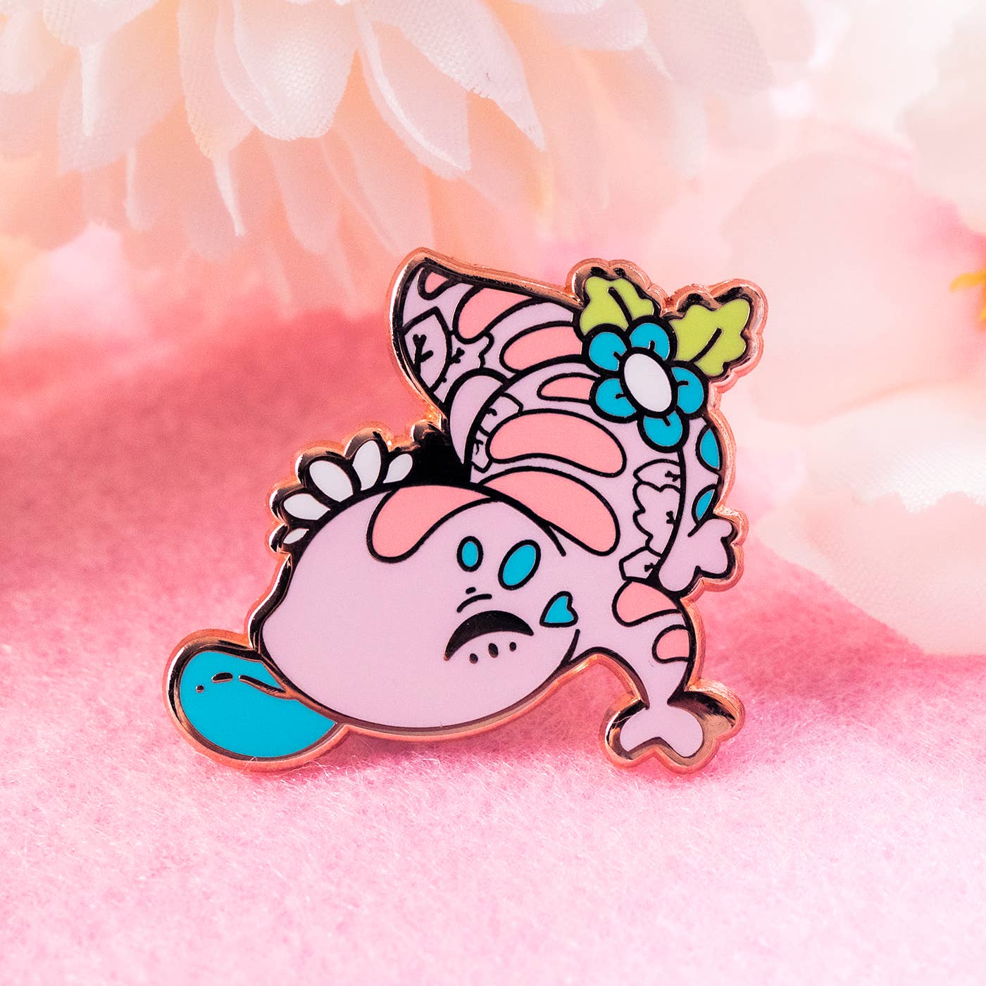 Blue Tongued Skink Enamel Pin - Lizard Reptile Collector Badge for Backpacks, Jackets & Hats - Perfect for Herpetology Enthusiasts & Animal Lovers