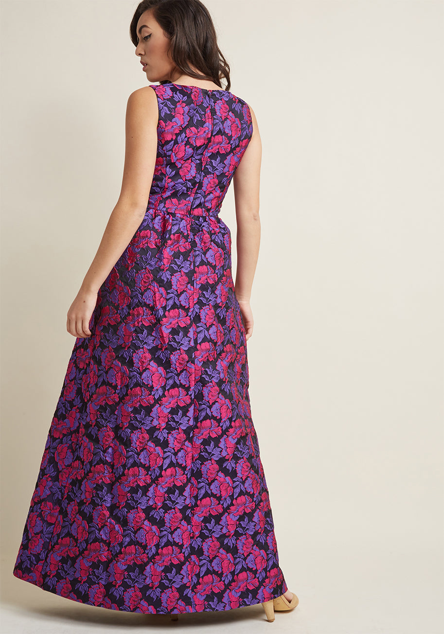 Elegant Sleeveless Jacquard Maxi Dress for Women - Floral Bohemian Summer Beach Dress - Perfect for Vacations, Parties & Outdoor Events