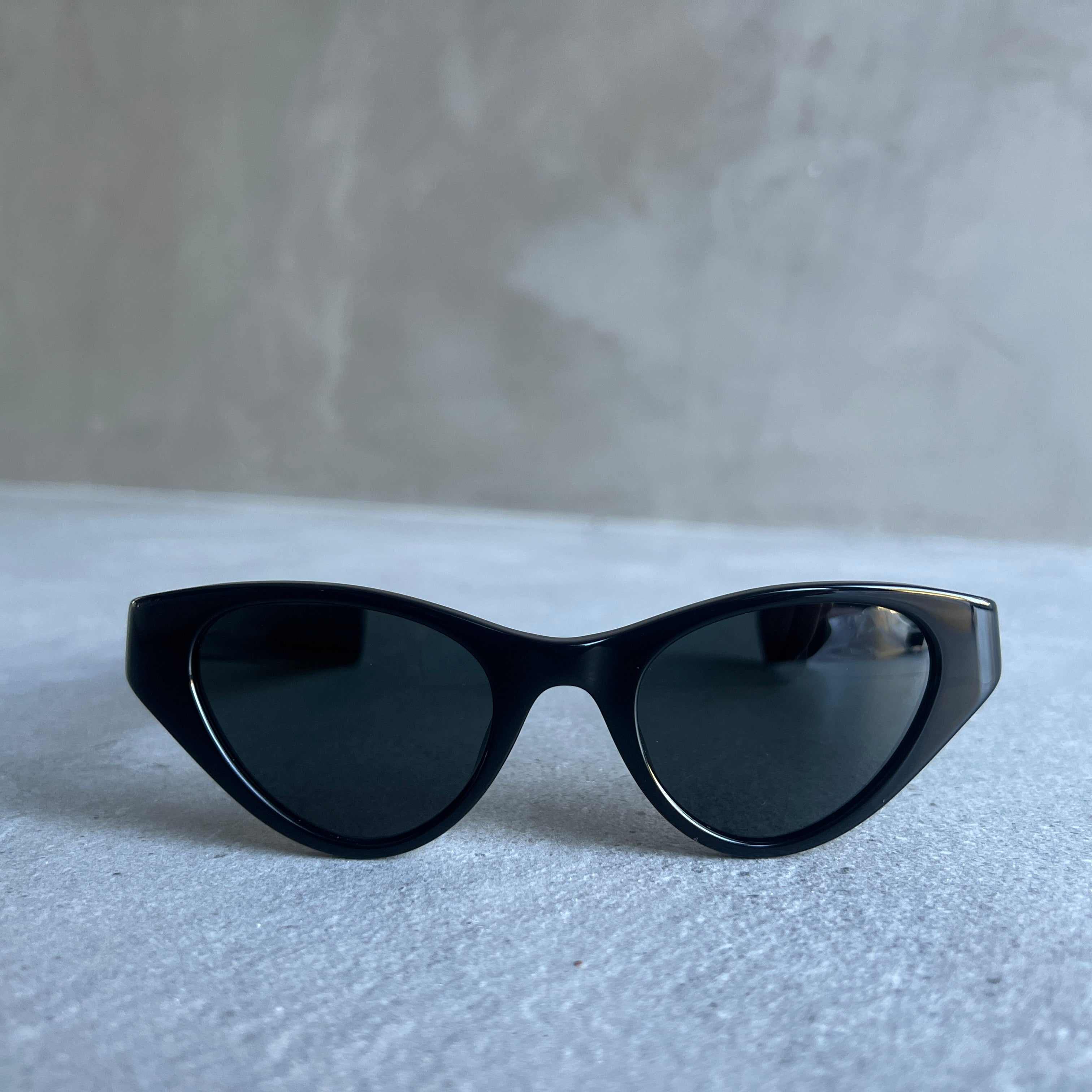 SLM144 Sleek Cat Eye Sunglasses - Black UV Protection for Women - Fashionable & Trendy for Outdoor Activities, Beach, and Driving