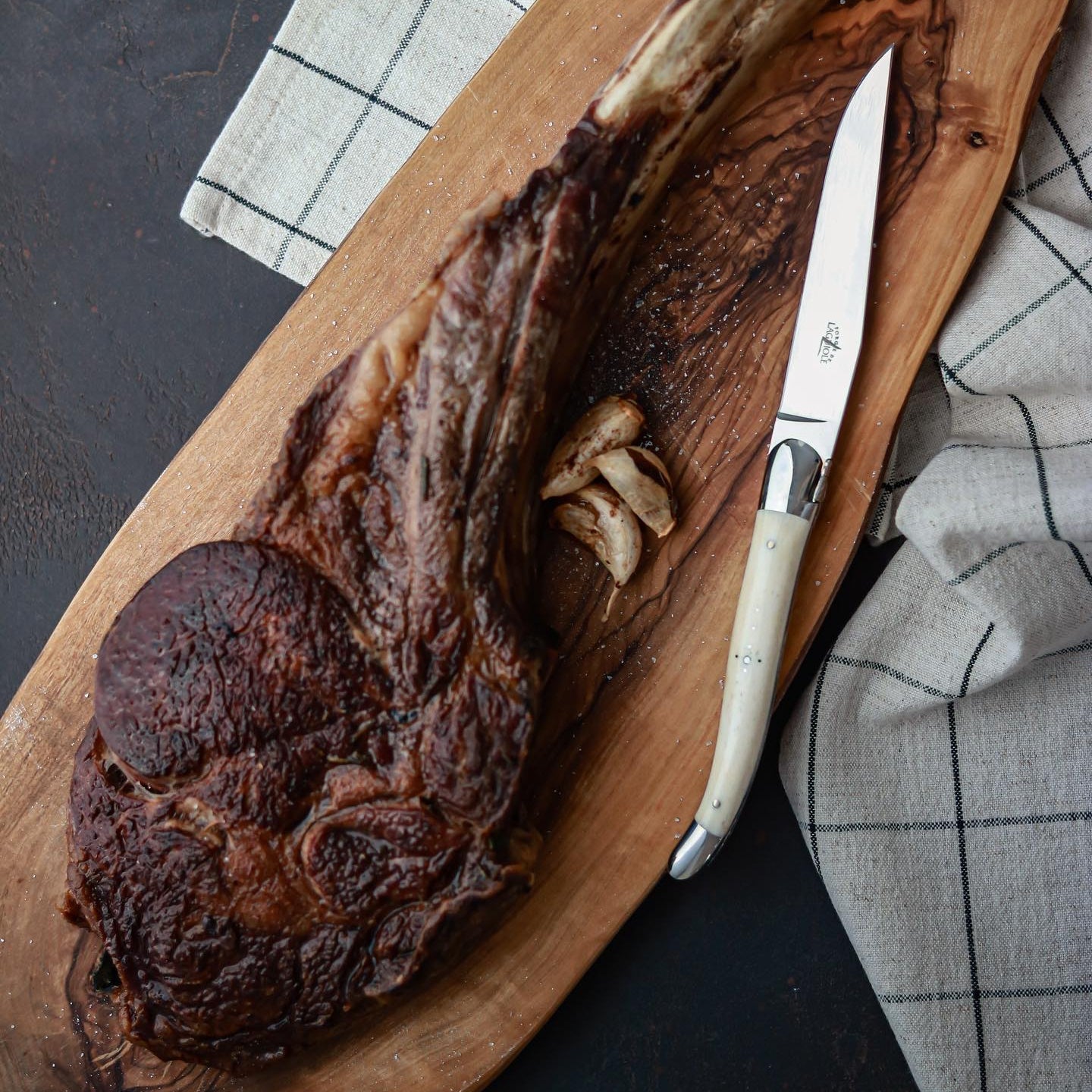 Premium 6-Piece Steak Knife Set with Ergonomic Bone Handle - Perfect for Fine Dining, BBQ Parties & Meat Lovers Gift