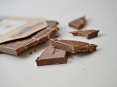 Grain de Sail Creamy Milk Chocolate with Toasted Coconut - Gourmet French Chocolate Bar for Gifting, Snacking & Dessert - Perfect for Holidays, Parties & Relaxation Moments