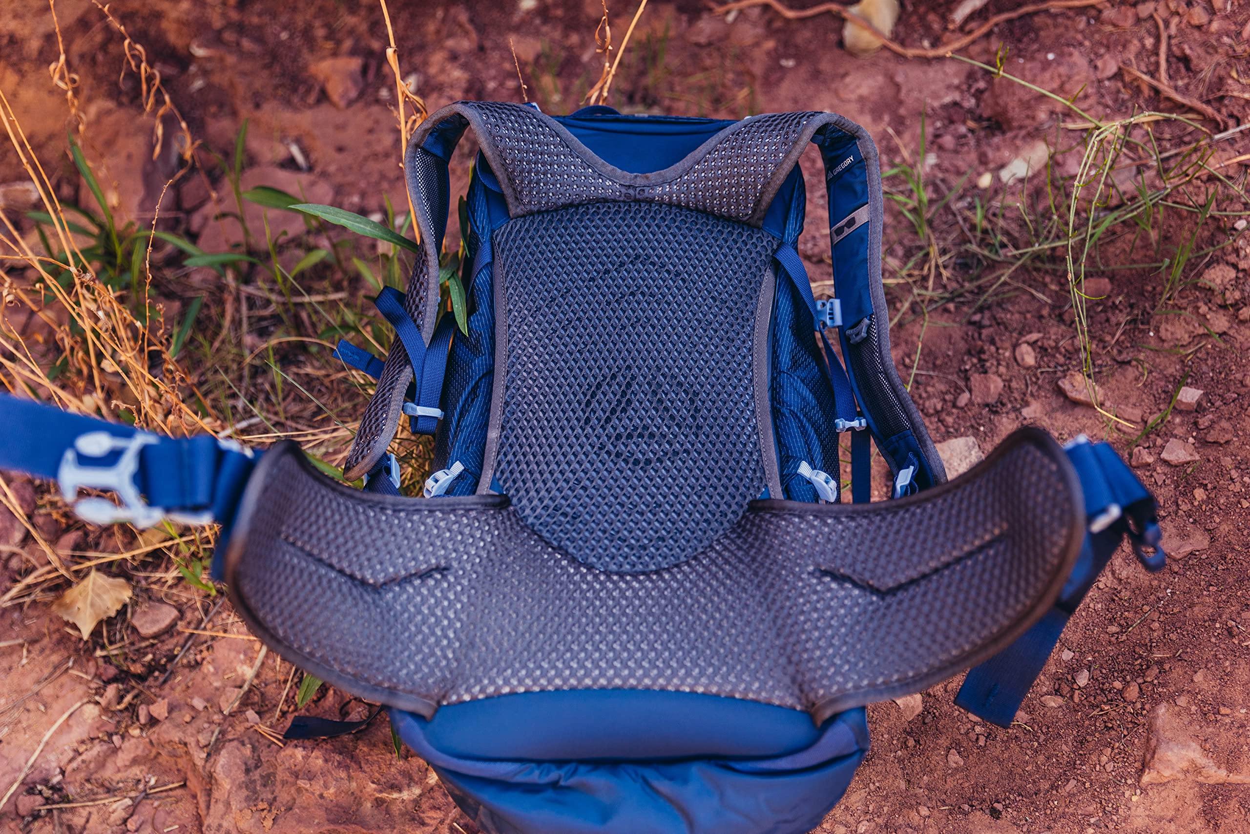Gregory Juno 24 & 30 H2O Women's Hydration Backpack - Lightweight Daypack for Hiking, Camping & Outdoor Adventures