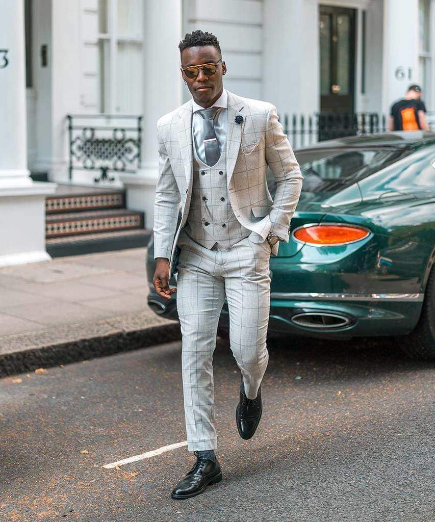 Cavani Radika 3-Piece Light Gray Check Tweed Suit for Men - Elegant Business Attire & Wedding Outfit
