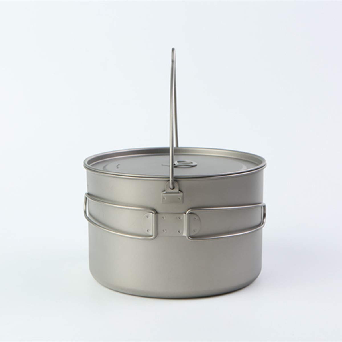 BIVOUAC 2800ml Titanium Camping Pot with Folding Handle - Lightweight Backpacking Cookware for Outdoor Adventures, Hiking & Camping Trips - Perfect for Boiling Water, Cooking Meals & Backcountry Dining