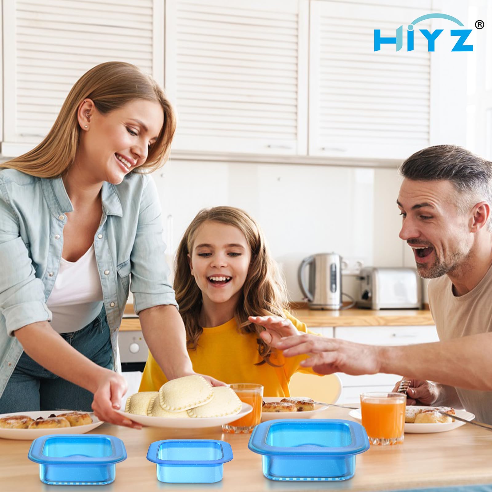 HiYZ 5-Piece Square Sandwich Cutter and Sealer Set - Glitter Sandwich Cutters for Kids Lunch Box, Crustless Sandwich Maker for Peanut Butter & Jelly, Fun Cookie Cutters - Perfect for School Lunches, Picnics and Party Snacks