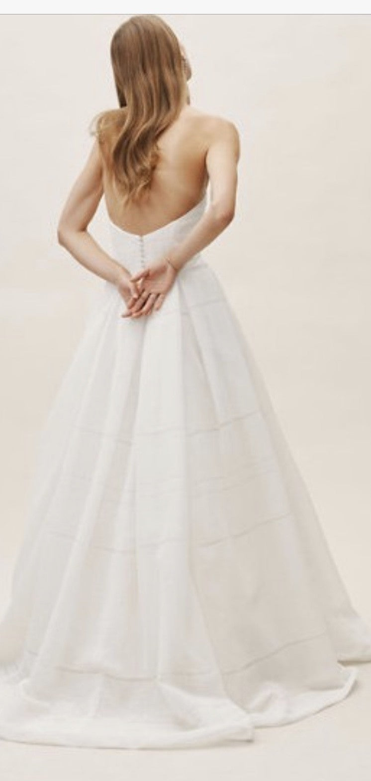 BHLDN Whispers & Echoes Bellevue Wedding Gown - Elegant Lace Bridal Dress for Formal Ceremonies & Romantic Photoshoots