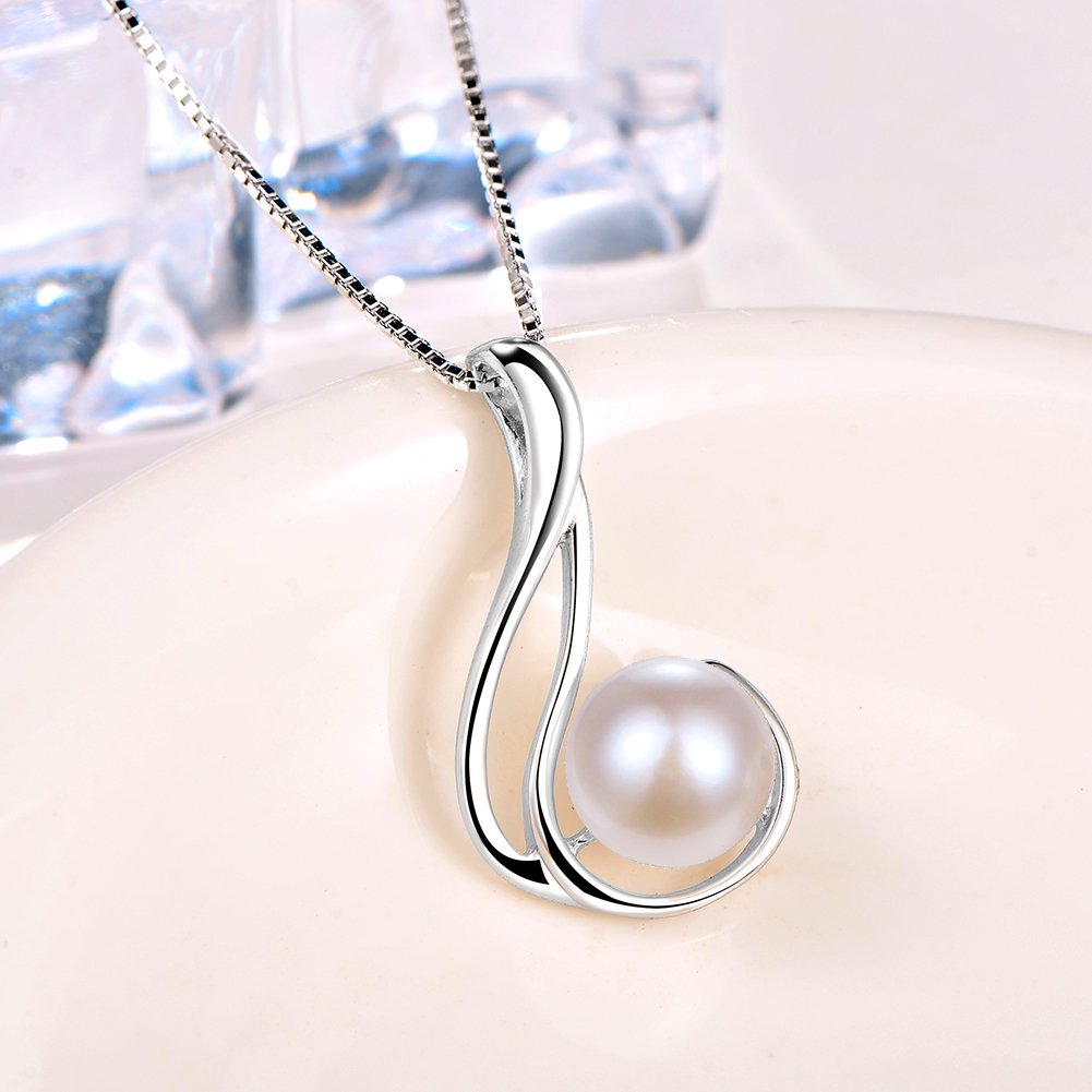 Tahitian Black Pearl Necklace for Women - Elegant Fine Jewelry Gift for Mom, Wife, Girlfriend - Perfect for Anniversary, Birthday, Christmas, Valentine's Day - Great for Date Nights, Weddings & Special Occasions