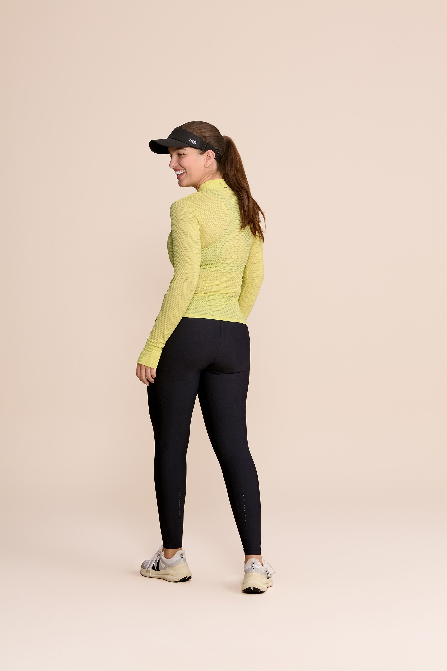 Run Jacket 446849 - Lightweight Waterproof Running Jacket for Men & Women - Perfect for Outdoor Jogging, Hiking & Marathon Training