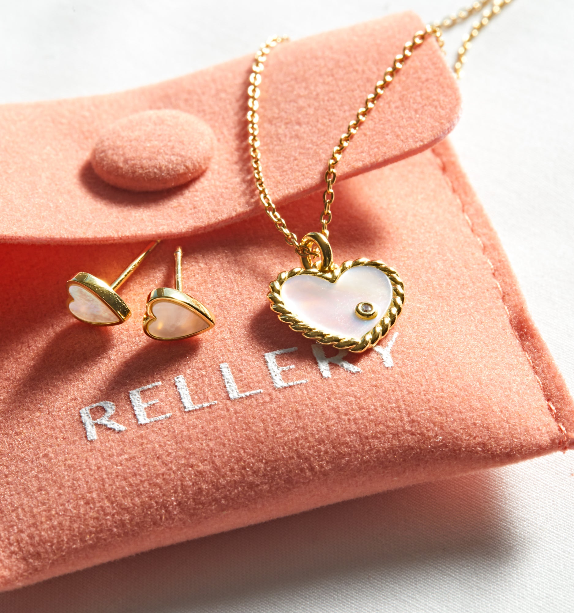 Heart Pendant Necklace for Women - Elegant MOP Jewelry Gift for Her - Perfect for Valentine's Day, Anniversary & Romantic Occasions