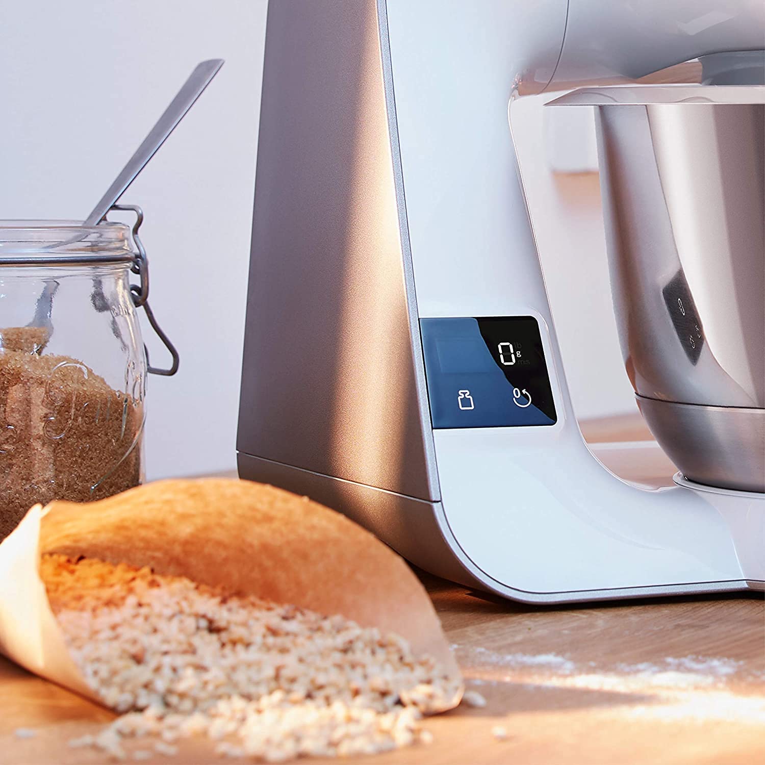 Bosch MUM5XW20 3.9L Stand Mixer with Built-in Timer, 1000W Powerful Planetary Mixer - Perfect for Baking Cakes, Cookies, and Bread at Home