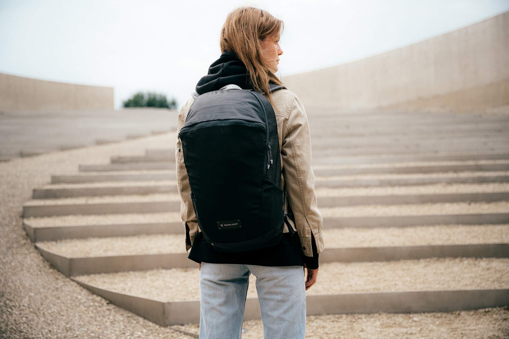 HEIMPLANET Original MOTION ARC 20L Backpack - Waterproof Hiking Backpack for Men & Women, Durable Travel Daypack with Laptop Compartment (Dark) - Perfect for Outdoor Adventures, Commuting & Daily Use