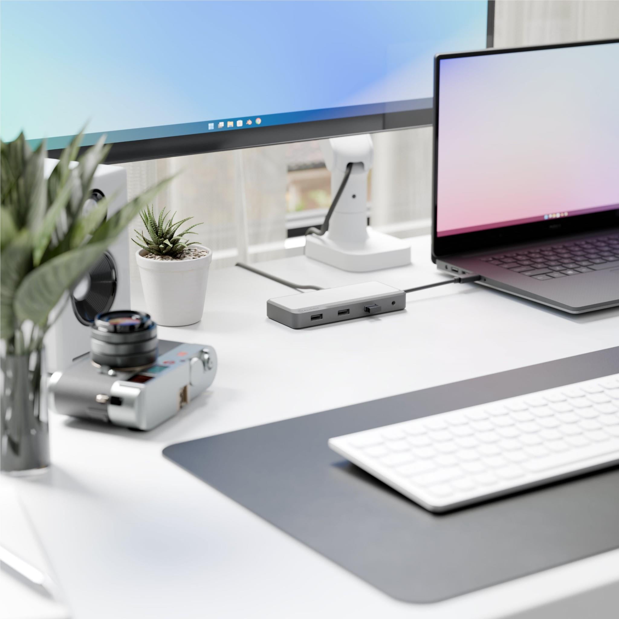 Alogic Fusion Pro GO 7-in-1 USB C Hub with 4K HDMI, USB 3.0, SD Card Reader - Portable Laptop Docking Station for MacBook Pro, iPad Pro, Chromebook - Perfect for Home Office, Travel & Remote Work