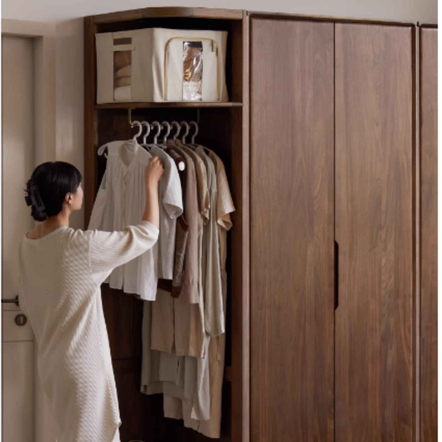 Premium Black Walnut Solid Wood Storage Rack - Space-Saving Floor Corner Hanger for Entryway, Bedroom & Bathroom Organization