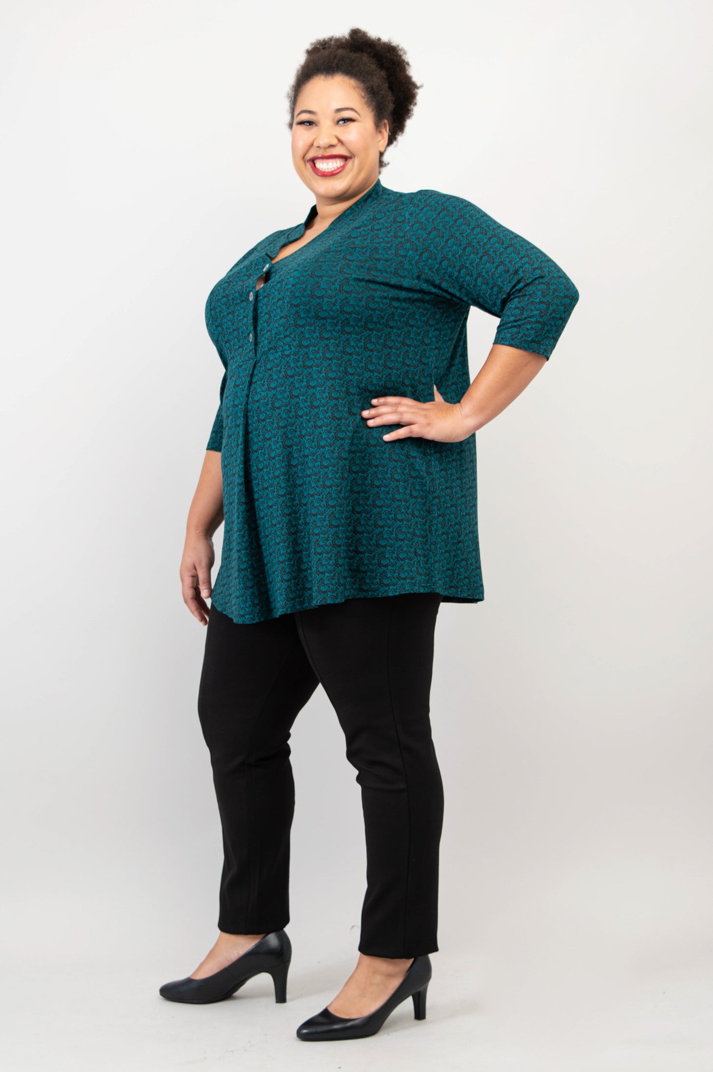Edwina Top - Stylish Ocean Waves Print Bamboo Blouse | Perfect for Summer Beach Outfits & Casual Wear
