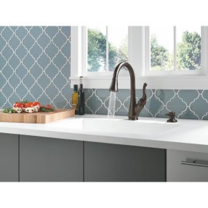 Talbott Single Handle Pull-Down Kitchen Faucet with Soap Dispenser - Modern Stainless Steel Sink Faucet for Easy Dishwashing & Cooking | Perfect for Home Kitchen Remodeling & Commercial Use
