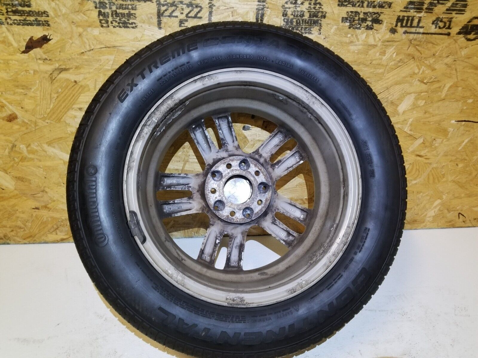 03 04 05 06 Mercedes C230 Alloy Wheel Rim & Tire 225/55ZR16 W203 OEM Replacement - Perfect for Luxury Car Upgrades & Performance Driving