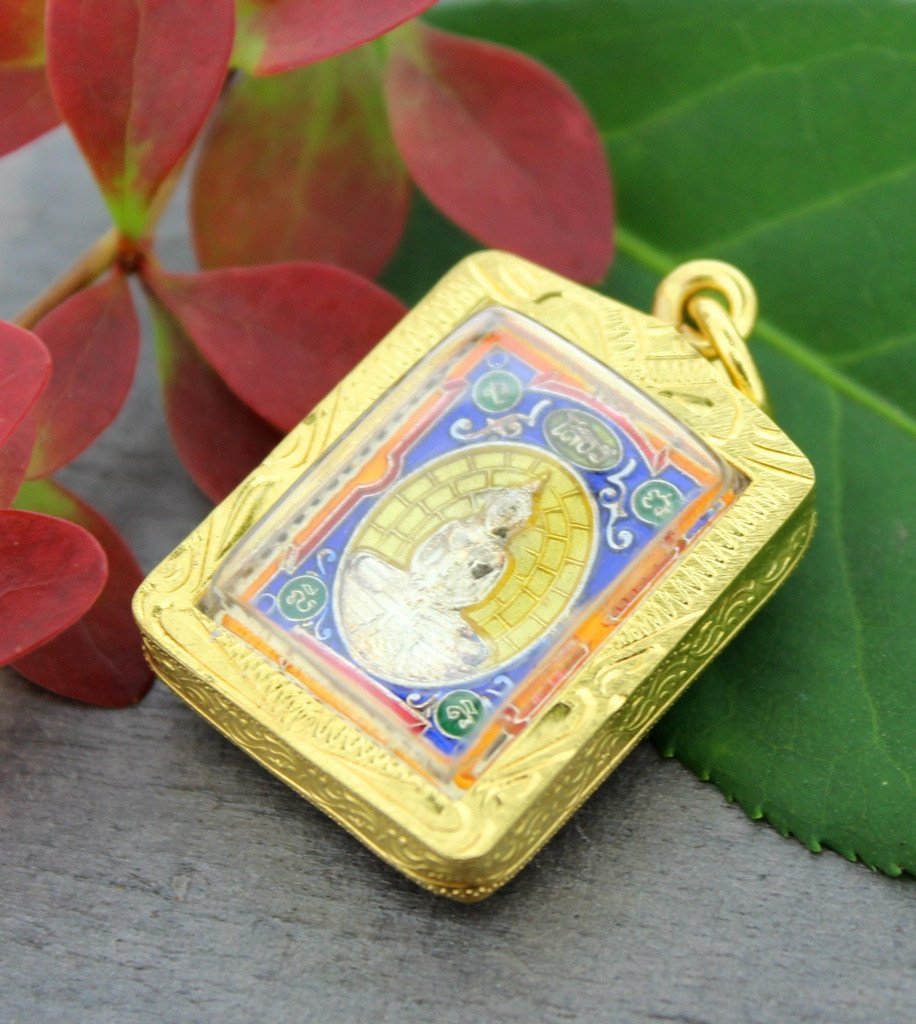 Authentic Thai Buddha Pendant Necklace - 24K Gold Plated Buddhist Amulet for Meditation & Spiritual Protection - Perfect for Yoga, Mindfulness Practice & Gift Giving