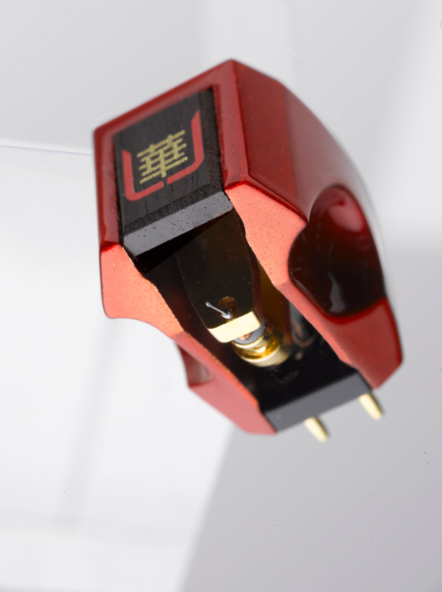 Hana Umami Red Moving Coil Cartridge - High-Performance Phono Cartridge for Turntables - Perfect for Audiophiles & Vinyl Record Enthusiasts
