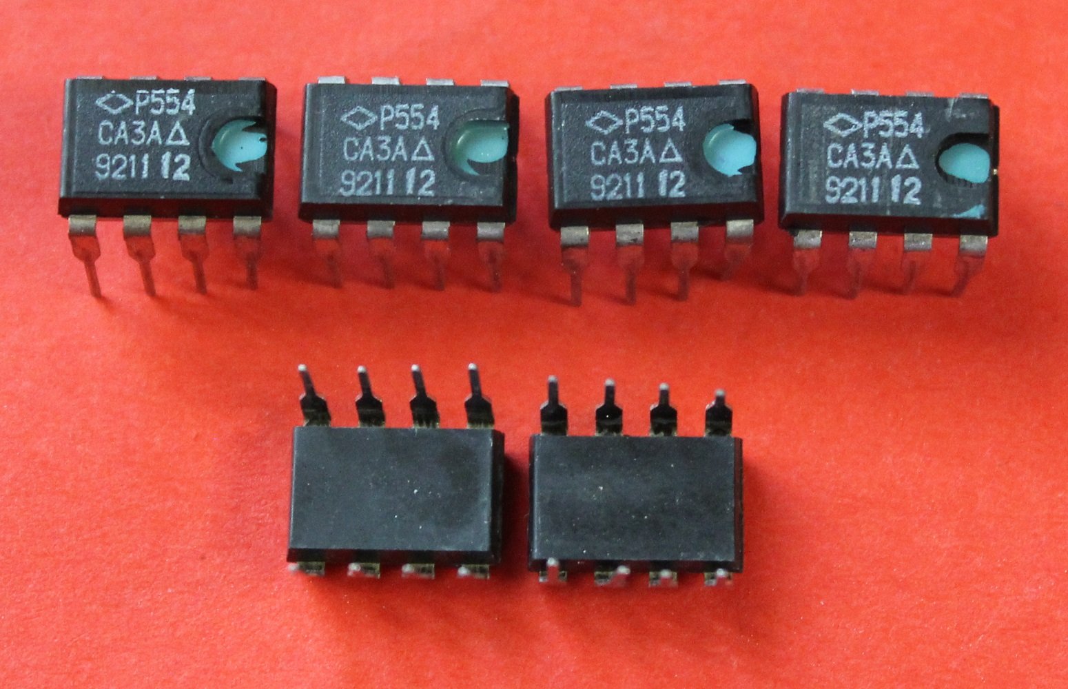 Original USSR LM111 IC Microchip - 6 pcs Vintage Analog Integrated Circuit for Electronics Repair & DIY Projects - Perfect for Amplifiers, Voltage Comparators & Retro Tech Restoration
