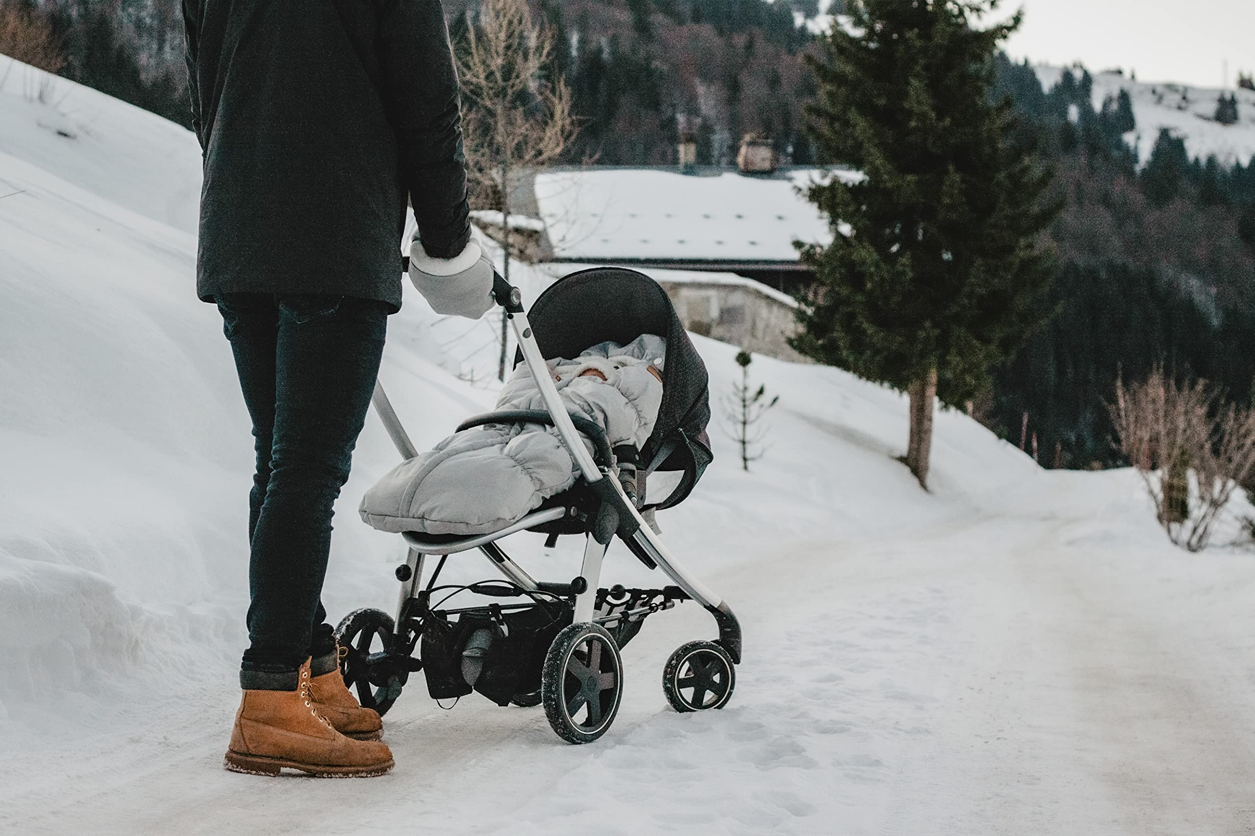 BEABA High Performance Waterproof Universal Stroller Footmuff - Warm Baby Bunting for Strollers | Winter Essential Blanket Cover for Newborns & Toddlers | Perfect for Cold Weather Walks & Outdoor Adventures