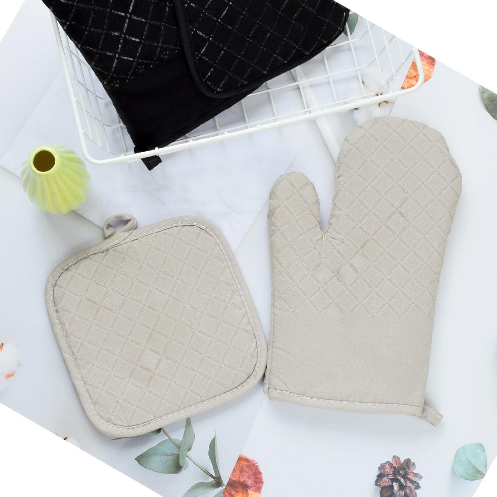 ALZKE Pure Cotton Silicone Anti-Slip Heat Resistant Oven Gloves - Microwave & Baking Insulation Mitts (27cm, Gray Plaid) - 1 Glove + 1 Mat - Perfect for Cooking, Grilling & Kitchen Safety