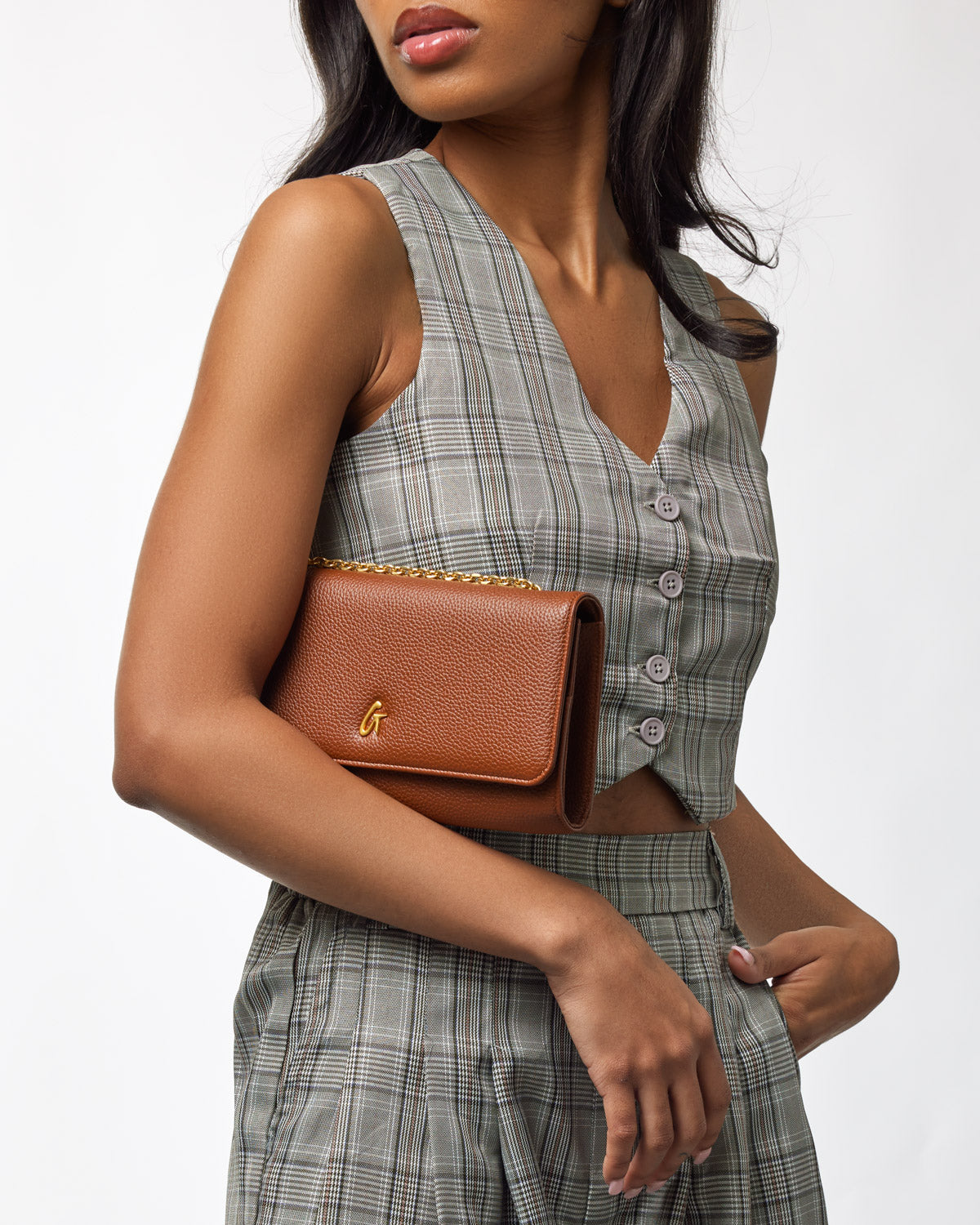 Pebble Travel Wristlet Wallet in Brown - Stylish Crossbody Bag for Women, Perfect for Travel, Shopping & Everyday Use