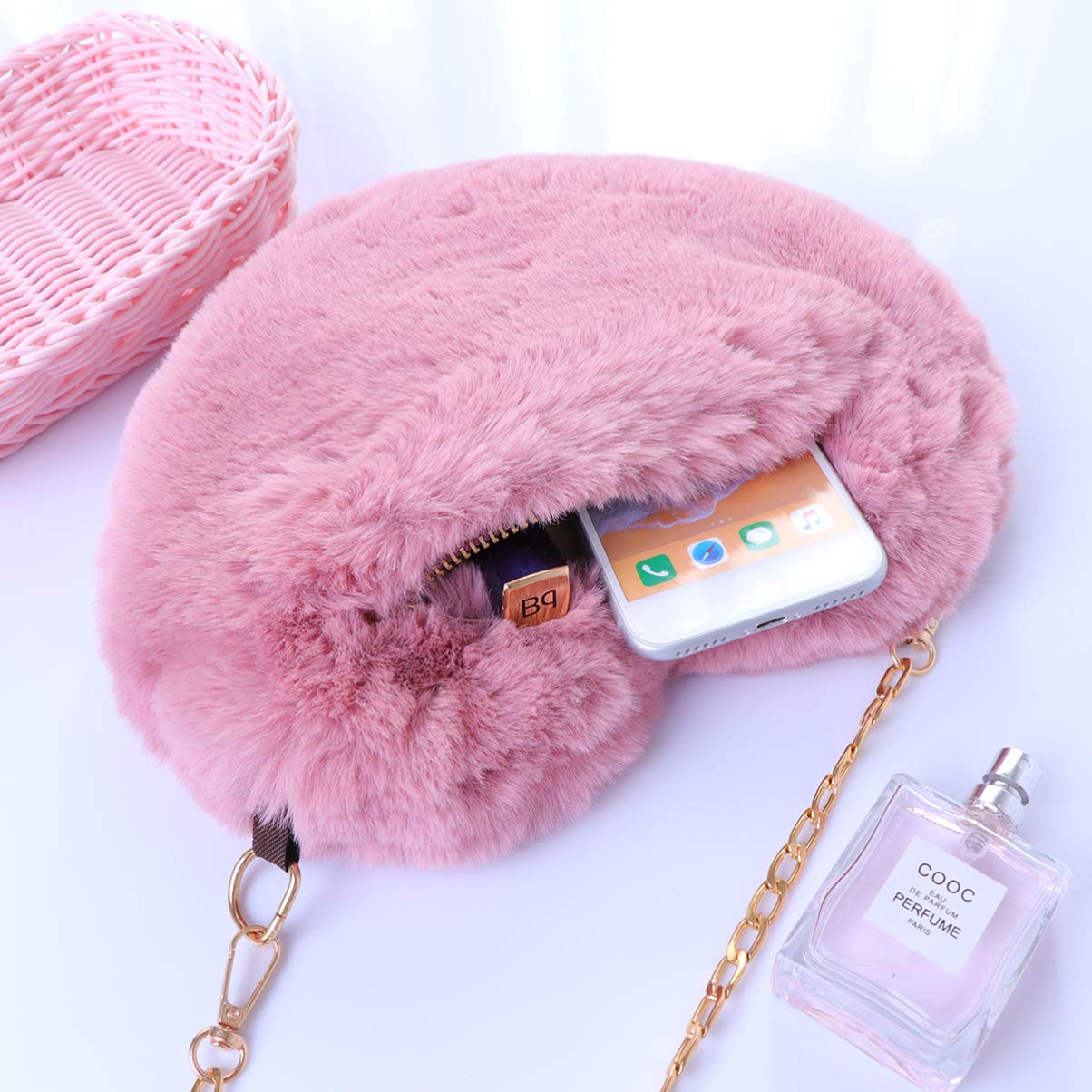 Heart Shaped Faux Fur Clutch Purse for Women - Fluffy Crossbody Shoulder Bag, Elegant Handbag for Date Night, Parties & Special Occasions