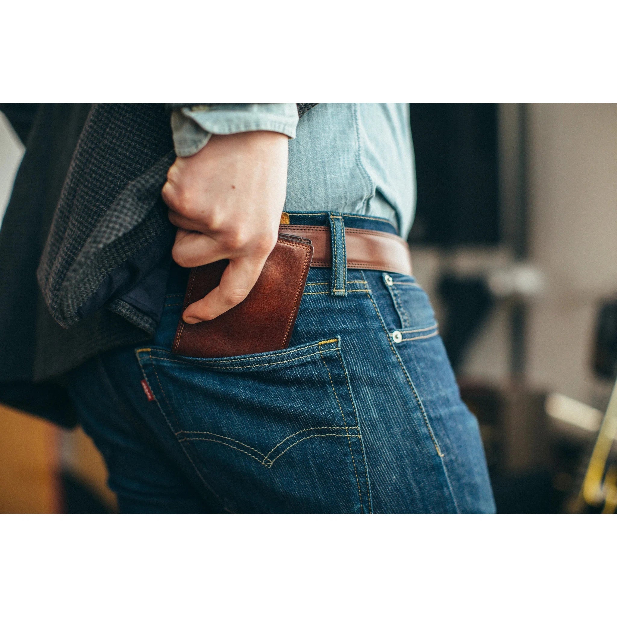 Bosca Dolce Genuine Leather Small Bifold Wallet for Men - Slim RFID Blocking Credit Card Holder & Cash Organizer (Perfect for Everyday Carry, Travel & Business)