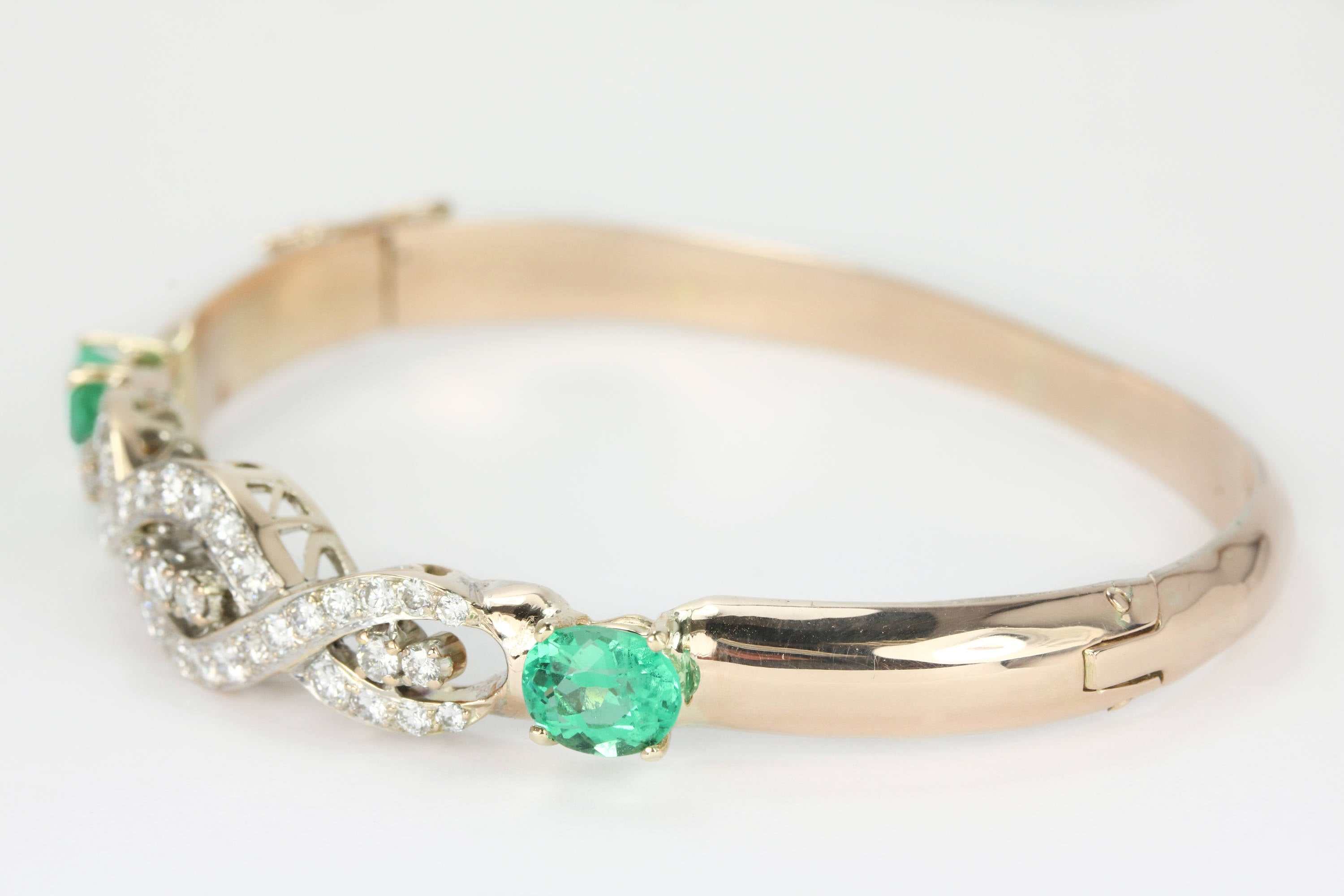 2.85tcw Round Diamond & Natural Oval Emerald 14K Gold Bangle Bracelet for Women - Elegant Jewelry Gift for Anniversary, Wedding, or Special Occasions