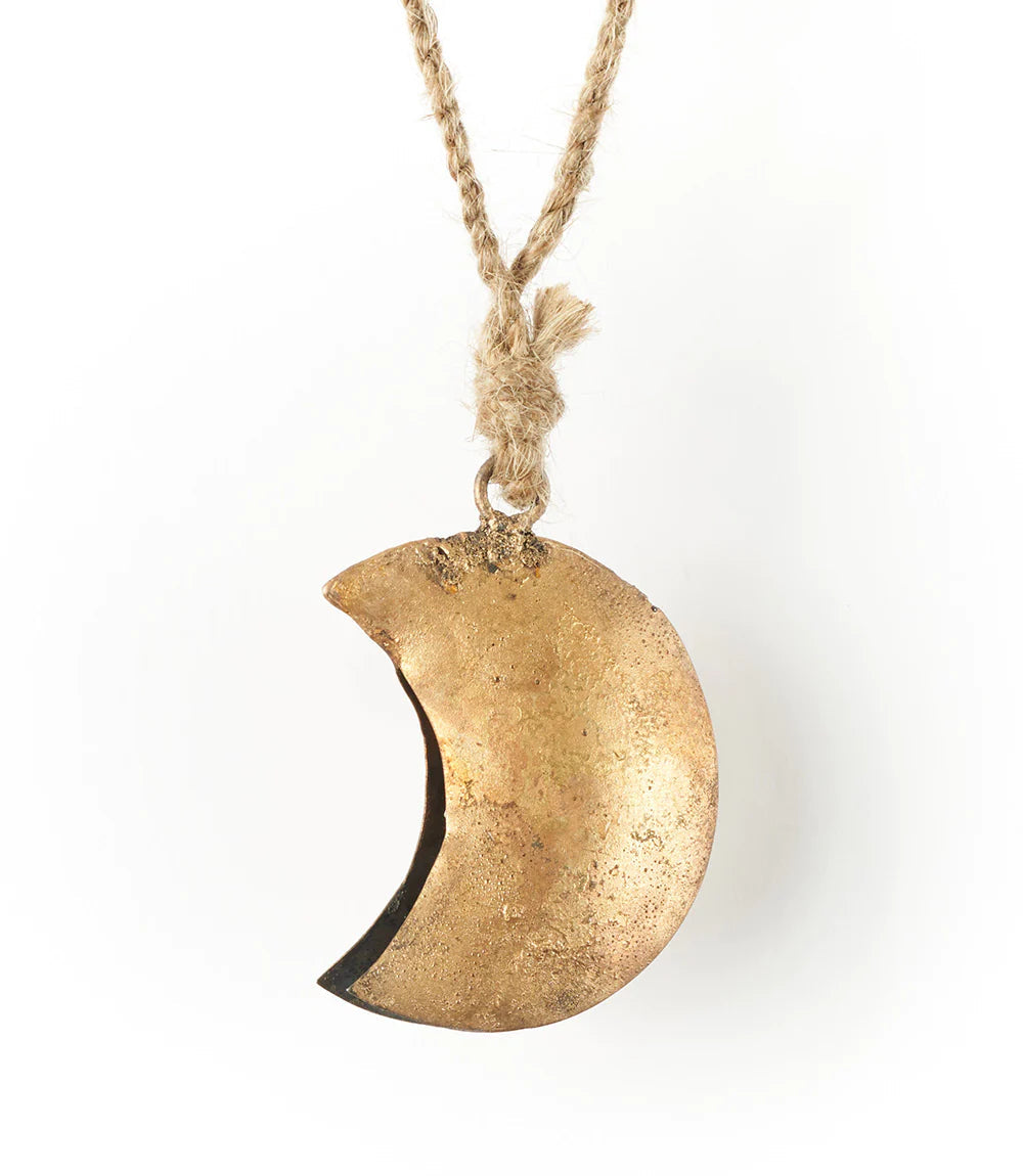 Handmade Crescent Moon Rustic Bell Wind Chime for Outdoor Garden & Patio Decor - Soothing Wind Chimes for Relaxation & Meditation