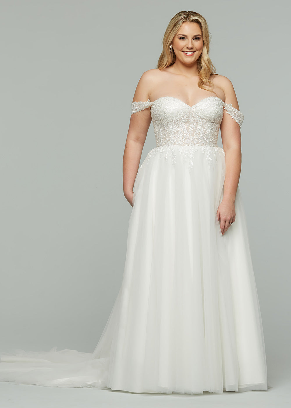 Kara Sample Dress - Women's Fashion Try-On Outfit for Parties, Dates & Special Occasions