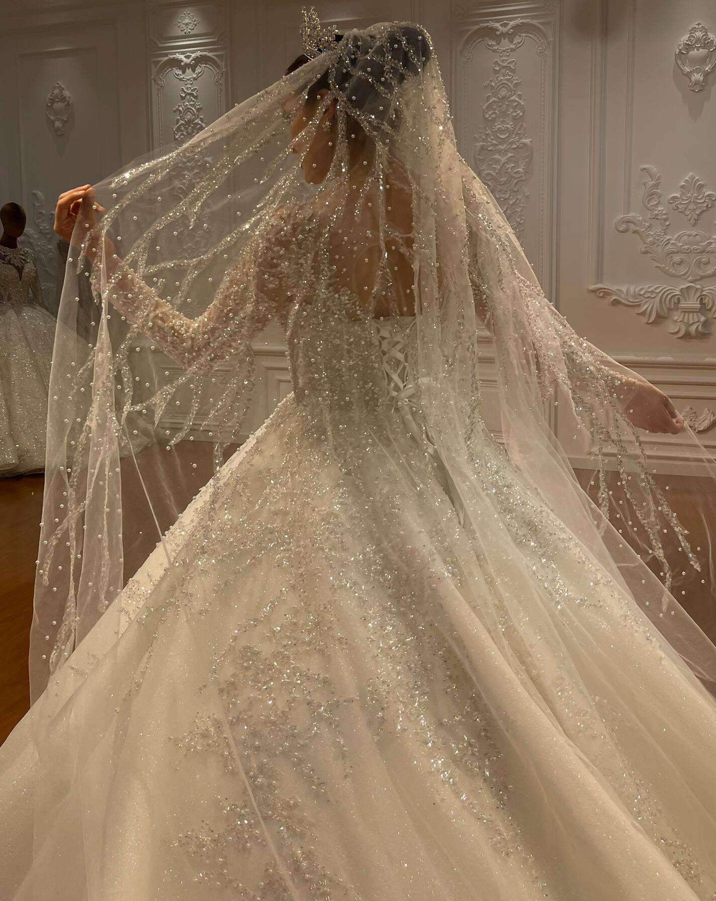 Luxury Beaded Wedding Veil 3x4 Sizes - Ivory Plain Tulle Bridal Veil with Comb for Bride, Wedding Ceremony & Photoshoot