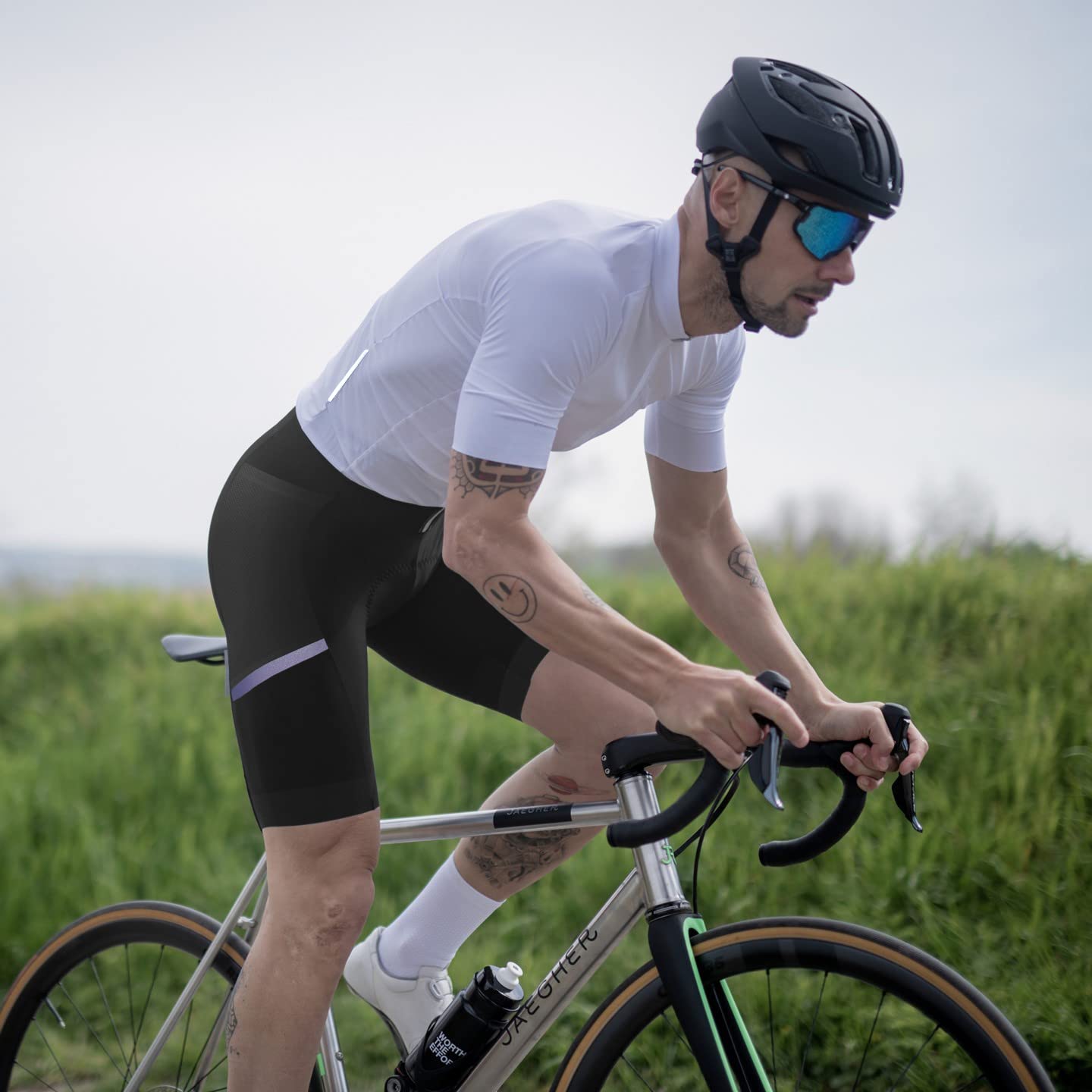 Wulibike Men's 4D Padded Bicycle Shorts - Mountain Bike Shorts with Pockets for Cycling & Outdoor Sports | Perfect for Road Biking, Mountain Biking & Commuting