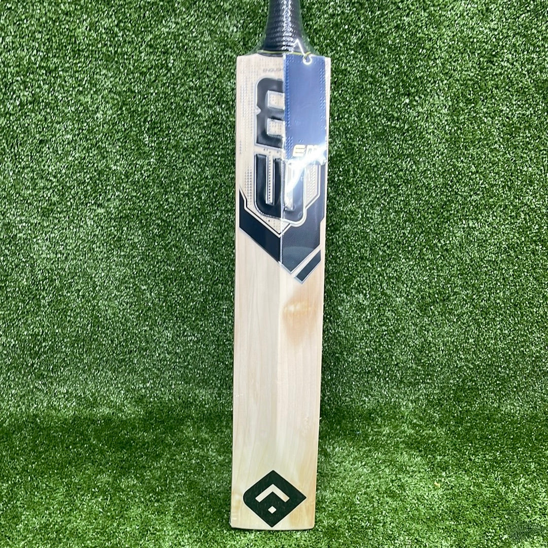 EM Maxxum 2.0 English Willow Cricket Bat - Professional Grade for Matches & Practice - Perfect for Club Players & Tournament Use